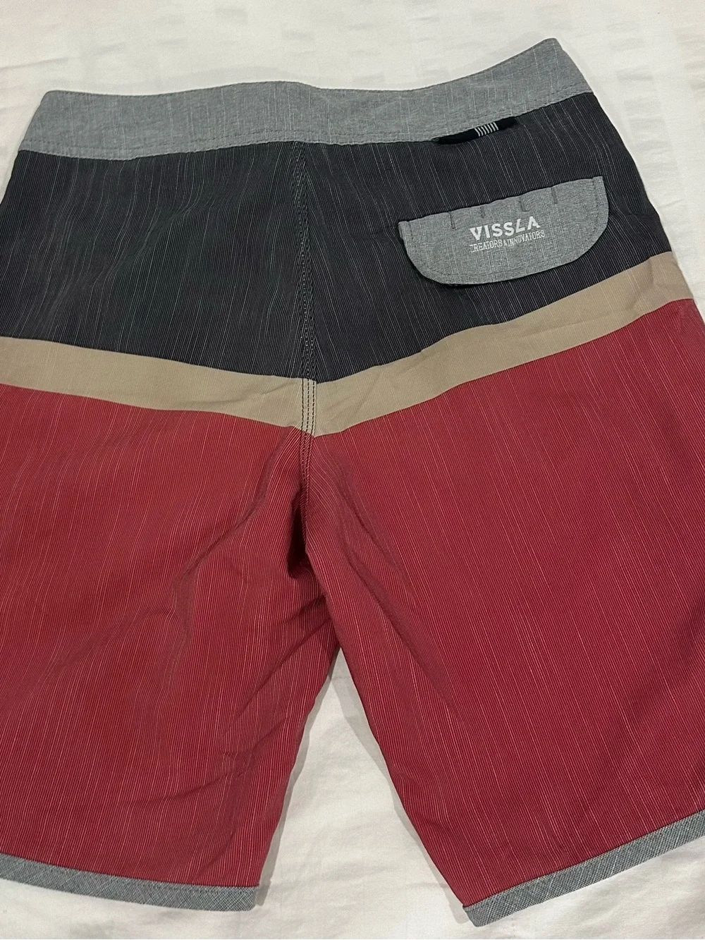 Boys Vissla Dredges board shorts - size 26
